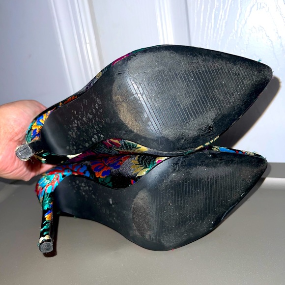 Just Fab Embroidery Booties - Picture 3 of 4